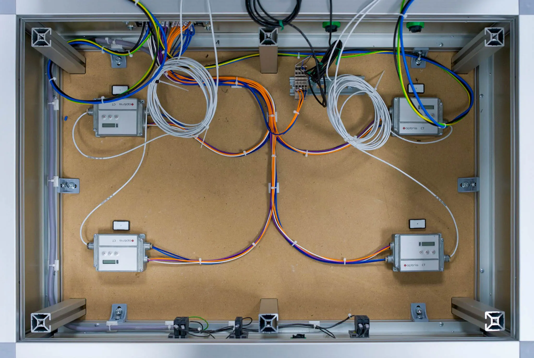 Viemme project - Banco collaudo piastra capelli - Brescia